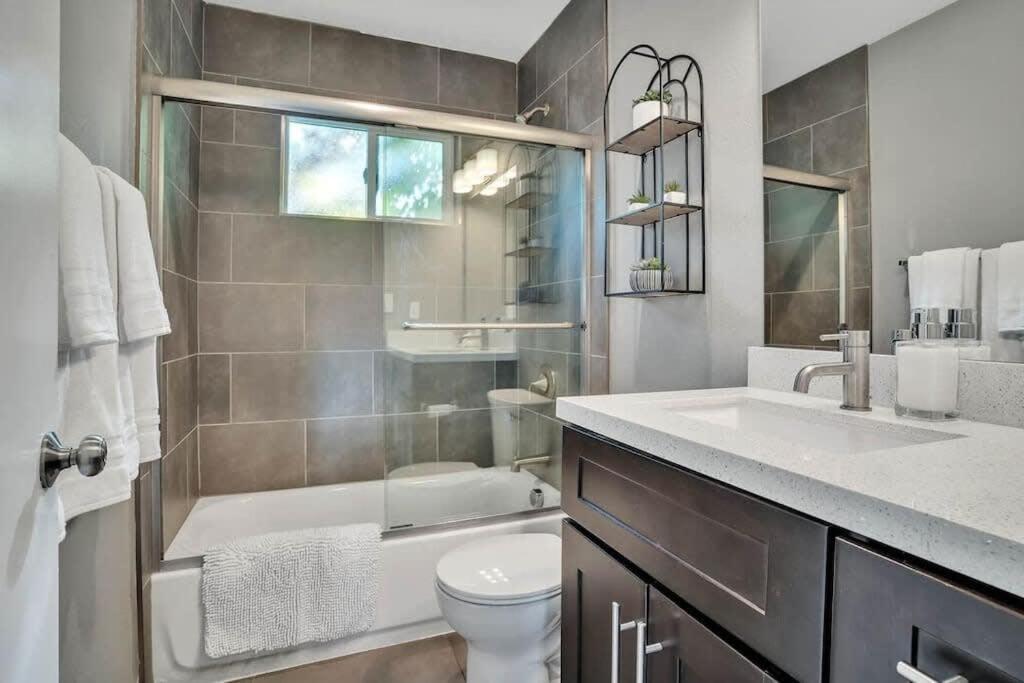 Northpark-businesstraveler-pets-w D-free-parking * San Diego